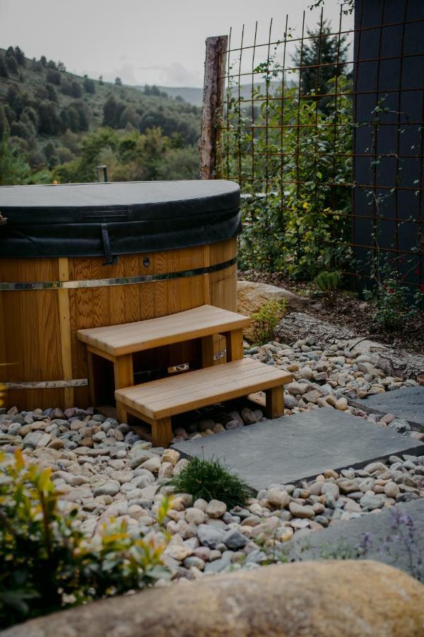 The Deerstone Luxury Eco Hideaway Laragh Exterior foto